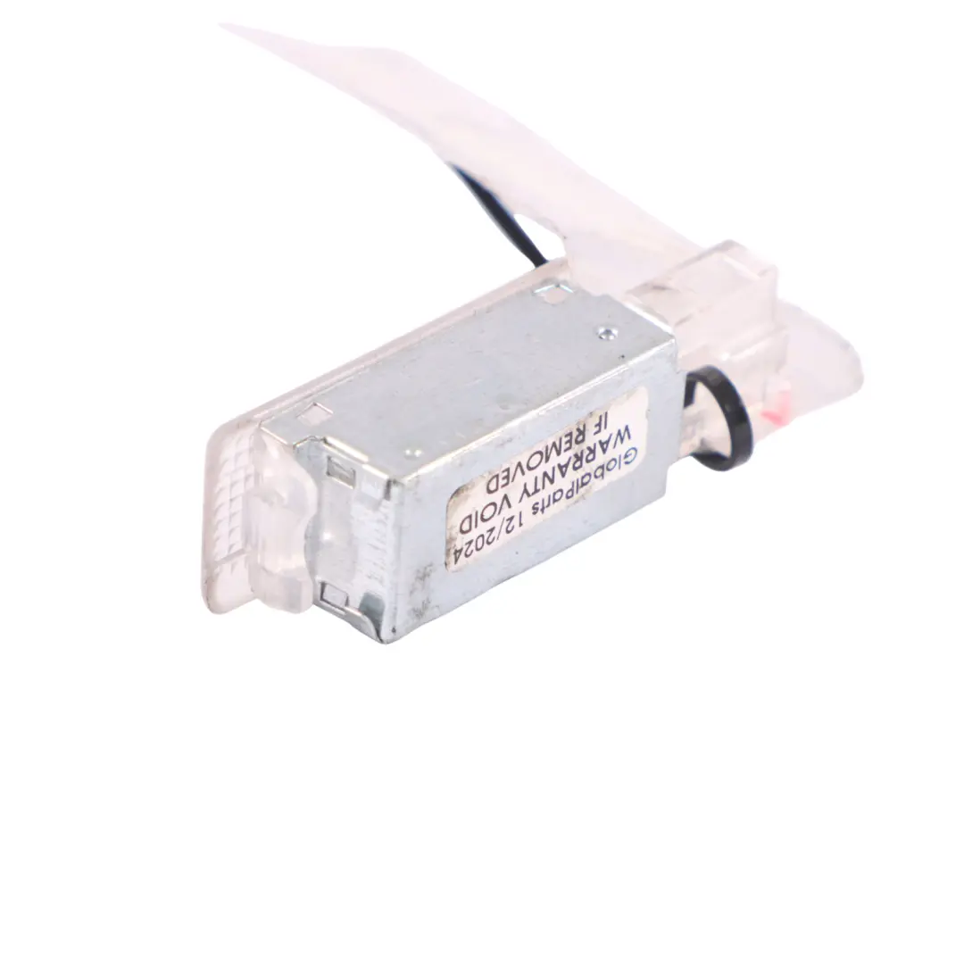 Luz almacenamiento guantera Audi A4 B9 A5 RS5 Volkswagen Golf Tiguan para con número de pieza 7L0947415 Luz almacenamiento guantera Audi A4 B9 A5 RS5 Volkswagen Golf Tiguan - SKU 7L0947415 - Número de pieza 7L0947415