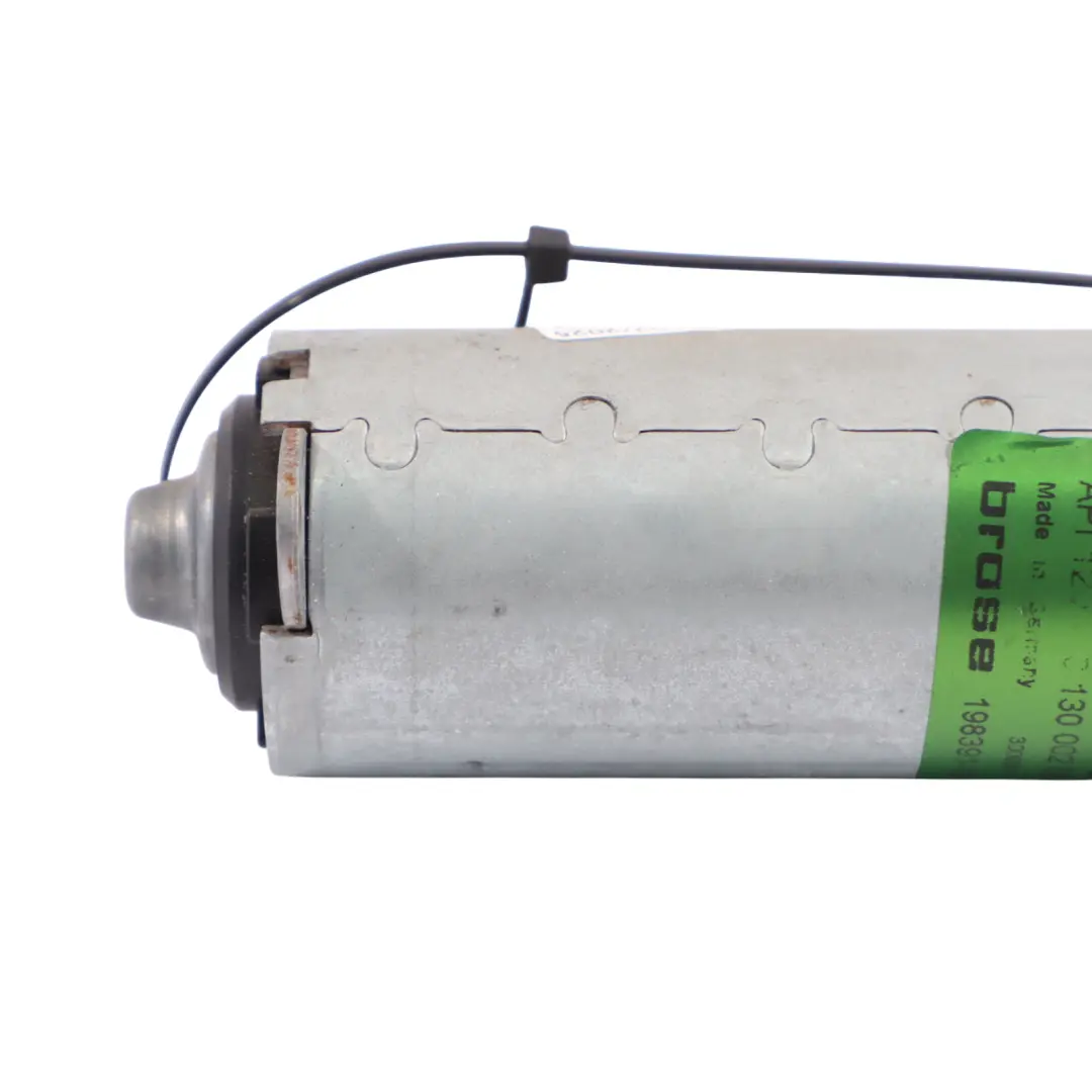 Regolazione Motore Sedile Anteriore Destro 0130002529 per Audi Q7 L4 con numero di parte 7L0959112 Audi Q7 L4 Regolazione Motore Sedile Anteriore Destro 0130002529 - SKU 7L0959112 - Numero di parte 7L0959112