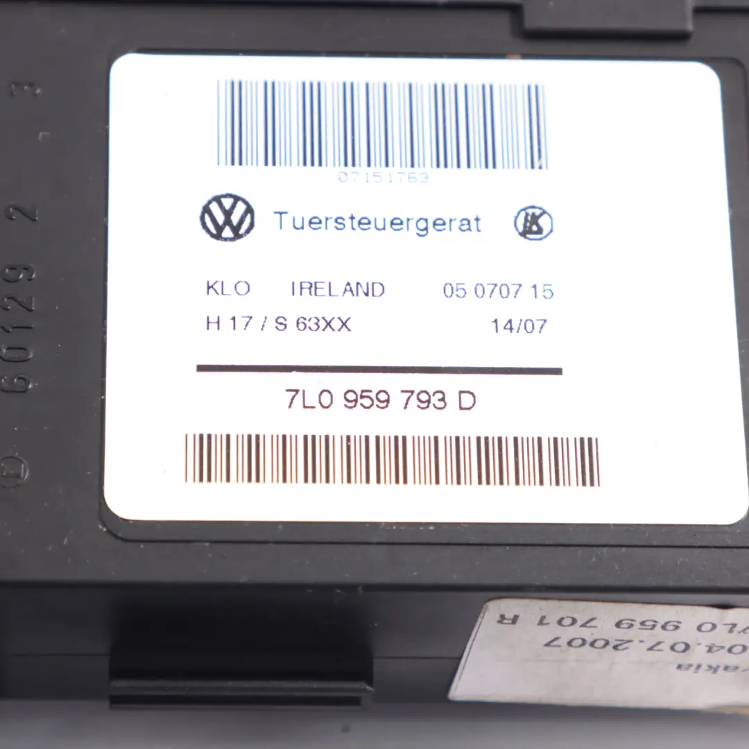 7L Front Window Lifter Motor Regulator Right O/S to Volkswagen Touareg with Part number 7L0959701R Volkswagen Touareg 7L Front Window Lifter Motor Regulator Right O/S - SKU RHD-7L0959701R - Part number 7L0959701R