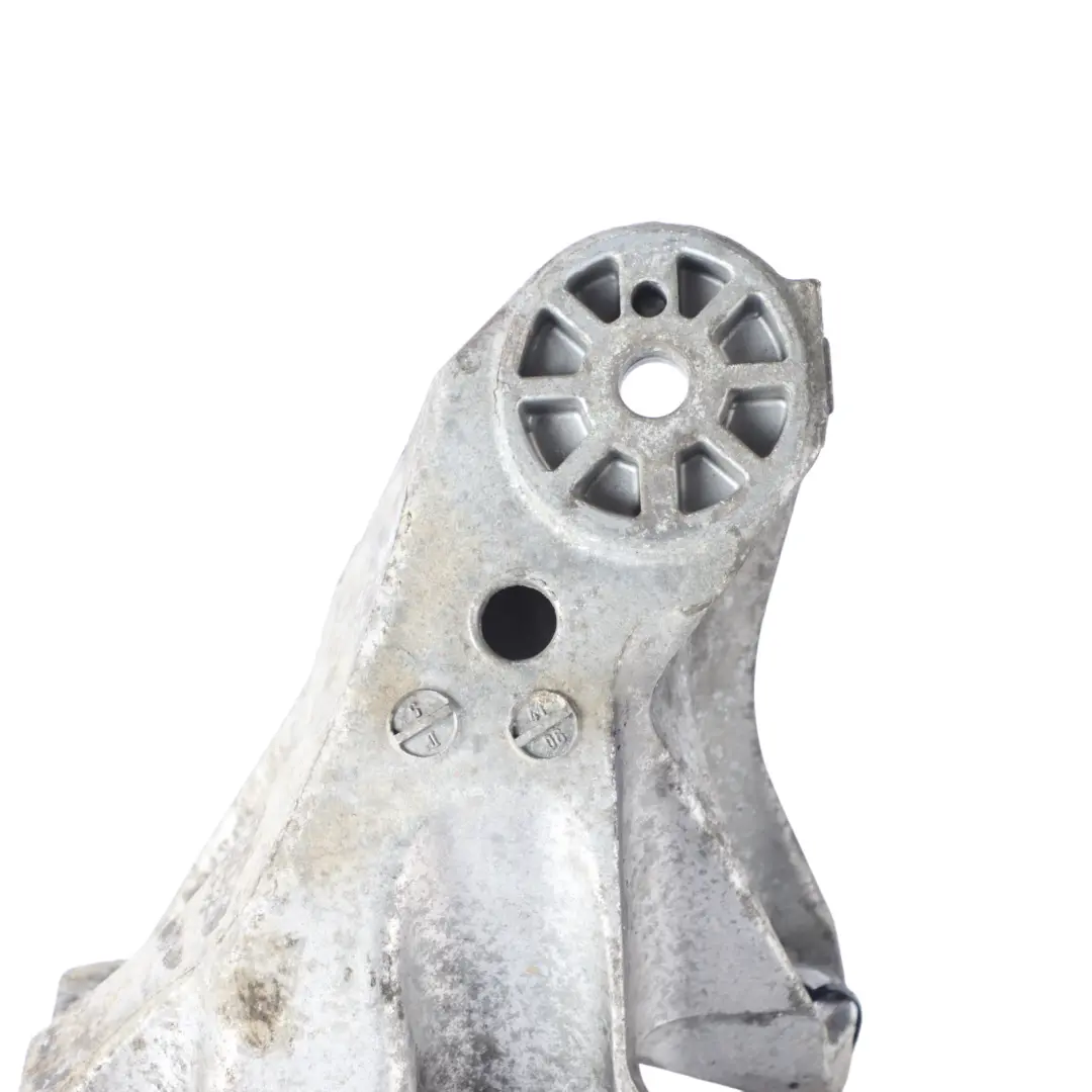 Silnik Wspornik Mocowania Prawy do Audi Q7 4L 3.0 TDI BUG Diesel o numerze 7L6199308B Audi Q7 4L 3.0 TDI BUG Diesel Silnik Wspornik Mocowania Prawy - SKU 7L6199308B - Numer Części 7L6199308B