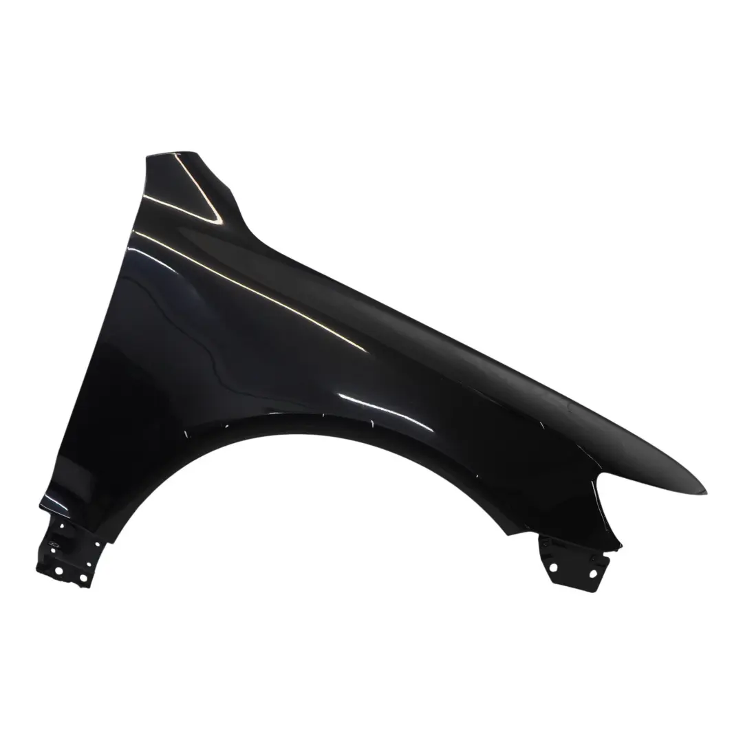 Pannello Laterale Anteriore Destro Ala Black Magic - C9Z per Volkswagen VW Touareg con numero di parte 7L6821102N Volkswagen VW Touareg Pannello Laterale Anteriore Destro Ala Black Magic - C9Z - SKU 7L6821102N-BLM - Numero di parte 7L6821102N