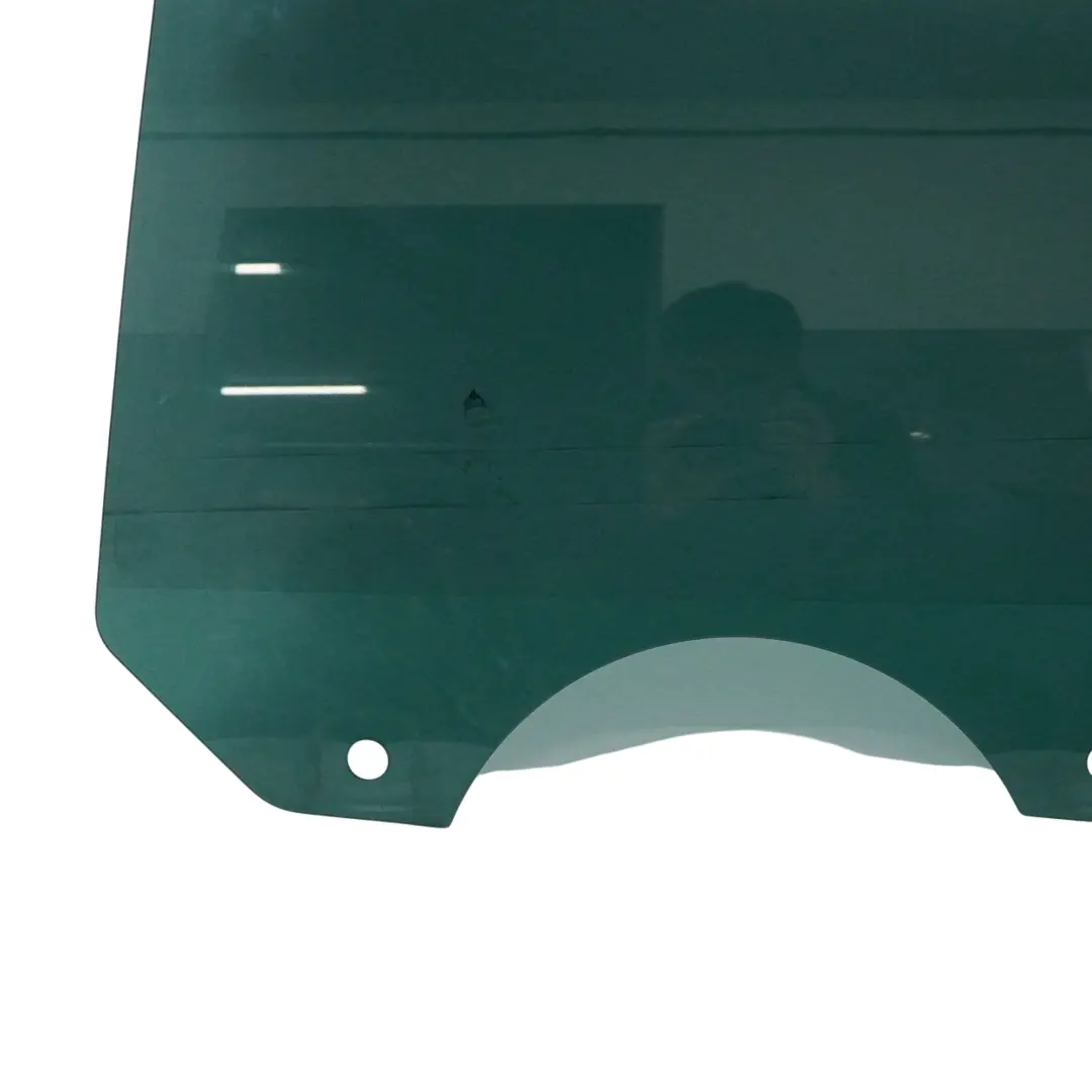 7L Vitre Porte Arrière Gauche Teintée AS3 pour Volkswagen Touareg à propos du numéro de pièce 7L6845205E Volkswagen Touareg 7L Vitre Porte Arrière Gauche Teintée AS3 - SKU 7L6845205E - Numéro de pièce 7L6845205E