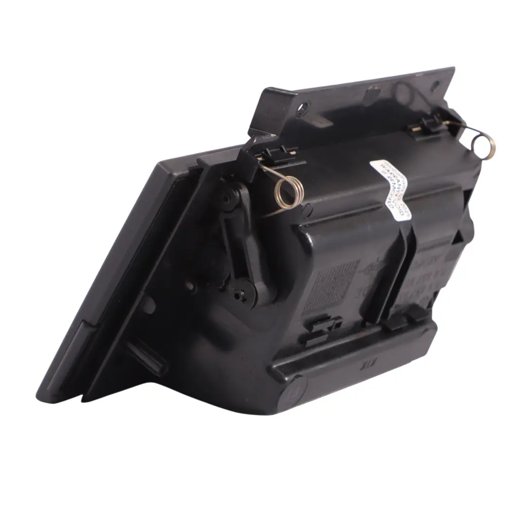VW Volkswagen Touareg 7L Couvercle rangement cendrier arrière gauche - SKU 7L6857977A - Numéro de pièce 7L6857977A