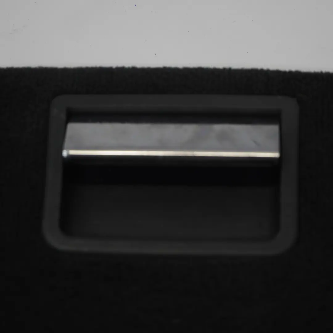 Volkswagen Touareg 7L Kofferraum Kofferraumbodenverkleidung Teppich - SKU 7L6863546K - Teilenummer 7L6863546K