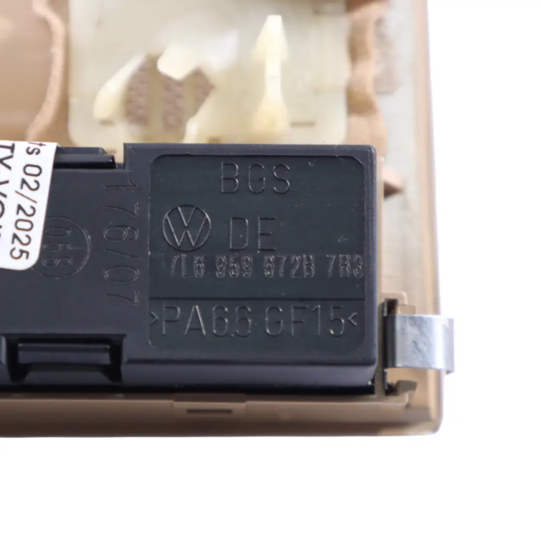 7L Tetto Luce Interruttore Pannello Pulsante per Volkswagen Touareg con numero di parte 7L6868349K Volkswagen Touareg 7L Tetto Luce Interruttore Pannello Pulsante - SKU 7L6868349K - Numero di parte 7L6868349K