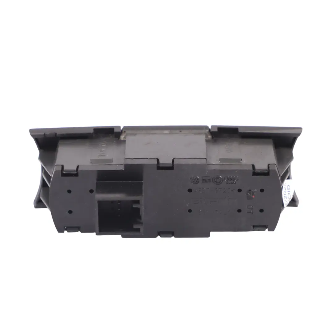 7L ESP Interruptor Control De Tracción Botón para VW Volkswagen Touareg con número de pieza 7L6927225M VW Volkswagen Touareg 7L ESP Interruptor Control De Tracción Botón - SKU 7L6927225M - Número de pieza 7L6927225M