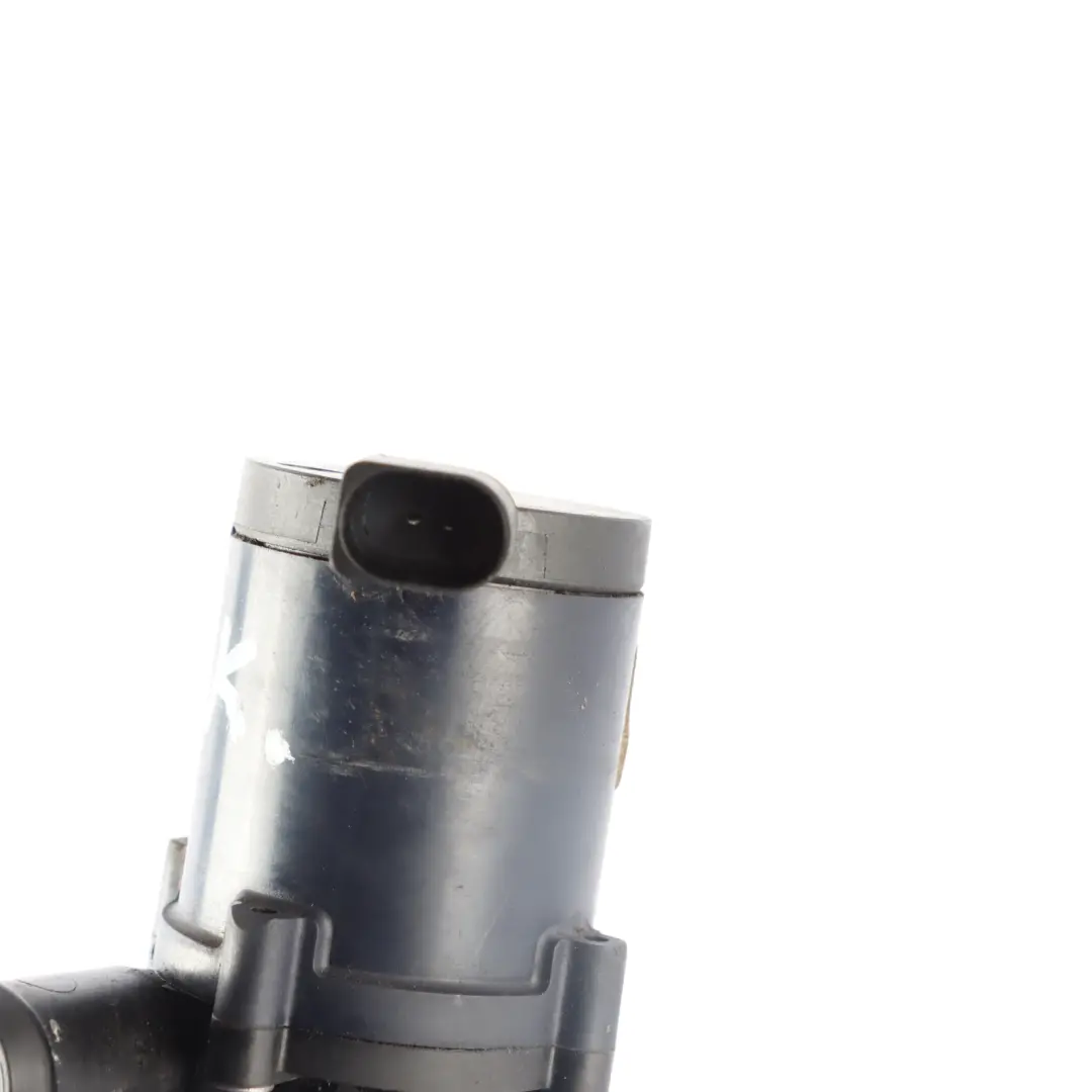 Bomba Auxiliar Adicional De Agua Refrigerante para Audi Q7 4L 3.0 TDI BUG con número de pieza 7P0965561 Audi Q7 4L 3.0 TDI BUG Bomba Auxiliar Adicional De Agua Refrigerante - SKU 7P0965561 - Número de pieza 7P0965561