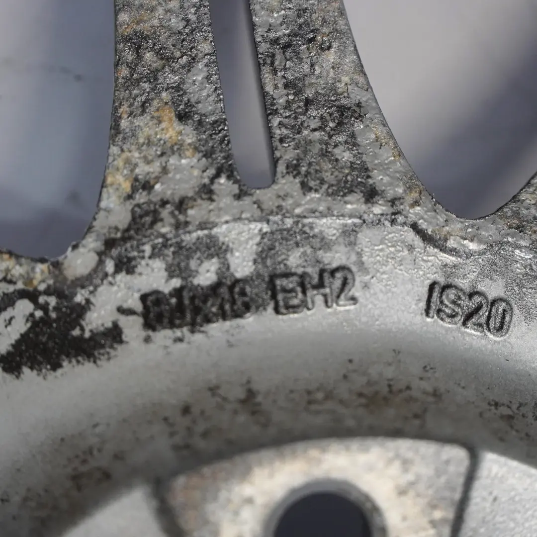 Jantes Alu Alliage 18" Rayons Doubles 135 8J ET:20 pour BMW E60 E61 à propos du numéro de pièce 8036947 BMW E60 E61 Jantes Alu Alliage 18" Rayons Doubles 135 8J ET:20 - SKU 8036947-1 - Numéro de pièce 8036947