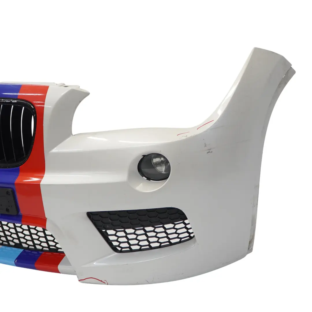 Zderzak Przedni M-Pakiet PDC Mineralweiss Biały Metalik - A96 do BMW X1 E84 o numerze 8039479 BMW X1 E84 Zderzak Przedni M-Pakiet PDC Mineralweiss Biały Metalik - A96 - SKU 8039479-MW - Numer Części 8039479