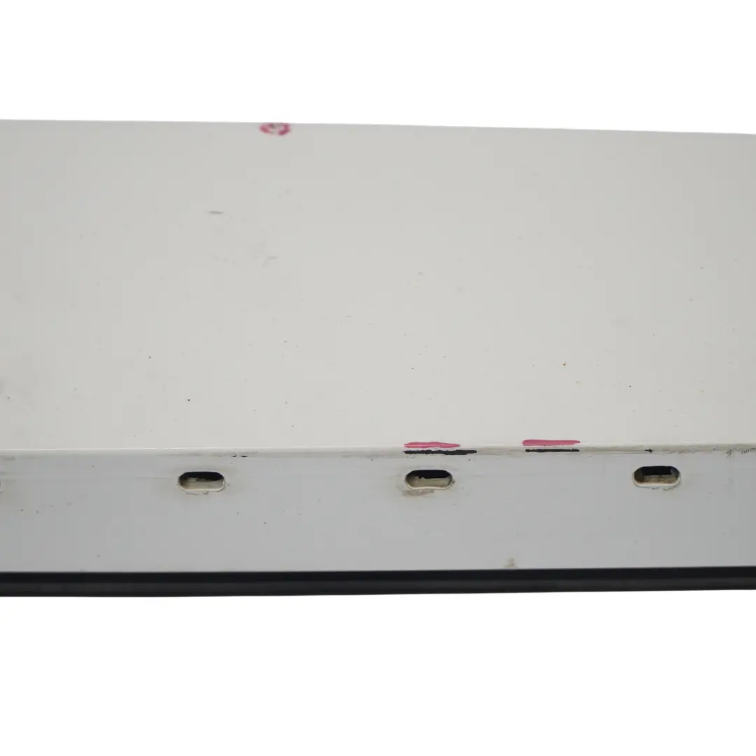 Tira puerta M Sport Trim Delantero Derecho Tapa Alpinweiss para BMW X3 F25 con número de pieza 8052082 BMW X3 F25 Tira puerta M Sport Trim Delantero Derecho Tapa Alpinweiss - SKU 8052082-AW - Número de pieza 8052082