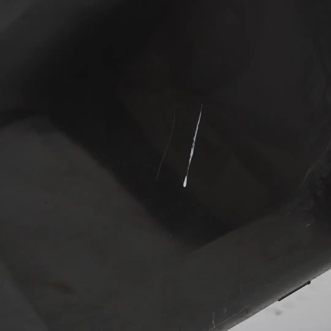 Zderzak Tylny M-Pakiet Sophistograu Brillanteffekt Szary - B90 do BMW F07 o numerze 8055055 BMW F07 Zderzak Tylny M-Pakiet Sophistograu Brillanteffekt Szary - B90 - SKU 8055055-SBR1 - Numer Części 8055055