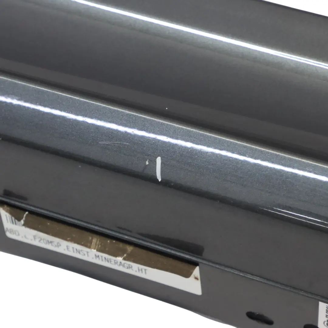 Minigonna laterale M Sport Sill Strip sinistra Mineralgrau Grey - B39 per BMW F20 con numero di parte 8056815 BMW F20 Minigonna laterale M Sport Sill Strip sinistra Mineralgrau Grey - B39 - SKU 8056815-MG1 - Numero di parte 8056815