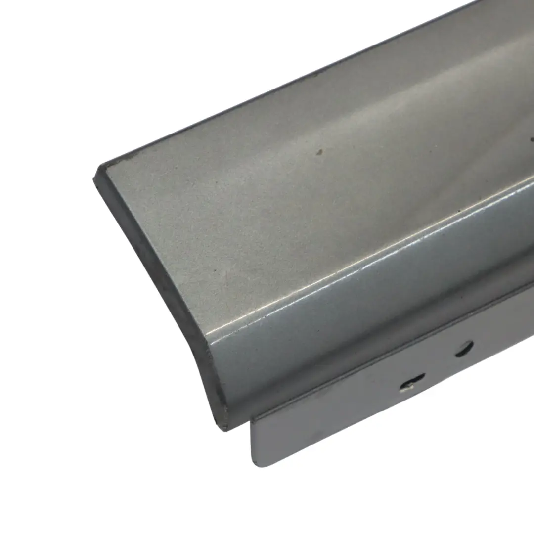 Faldón lateral M Sport Listón de umbral izquierdo mineralgrau - B39 para BMW F20 con número de pieza 8056815 BMW F20 Faldón lateral M Sport Listón de umbral izquierdo mineralgrau - B39 - SKU 8056815-MG1 - Número de pieza 8056815