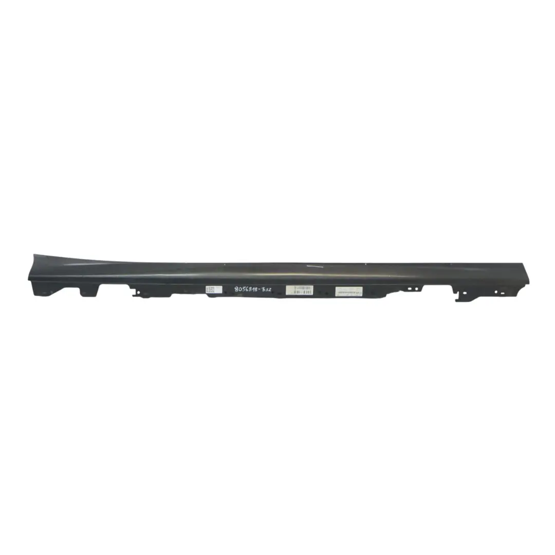 Gonna laterale M Sport Sill Strip Right Black Sapphire Metallic 475 per BMW F21 F22 con numero di parte 8056818 BMW F21 F22 Gonna laterale M Sport Sill Strip Right Black Sapphire Metallic 475 - SKU 8056818-BS2 - Numero di parte 8056818