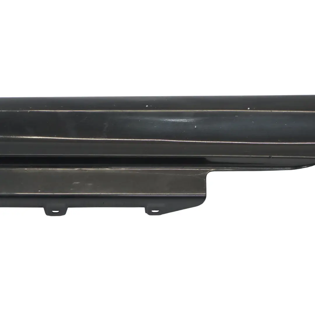 Gonna laterale M Sport Sill Strip Right Black Sapphire Metallic 475 per BMW F21 F22 con numero di parte 8056818 BMW F21 F22 Gonna laterale M Sport Sill Strip Right Black Sapphire Metallic 475 - SKU 8056818-BS2 - Numero di parte 8056818