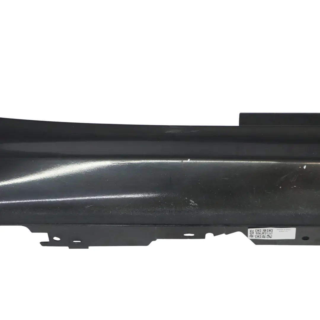 Gonna laterale M Sport Sill Strip Right Black Sapphire Metallic 475 per BMW F21 F22 con numero di parte 8056818 BMW F21 F22 Gonna laterale M Sport Sill Strip Right Black Sapphire Metallic 475 - SKU 8056818-BS2 - Numero di parte 8056818