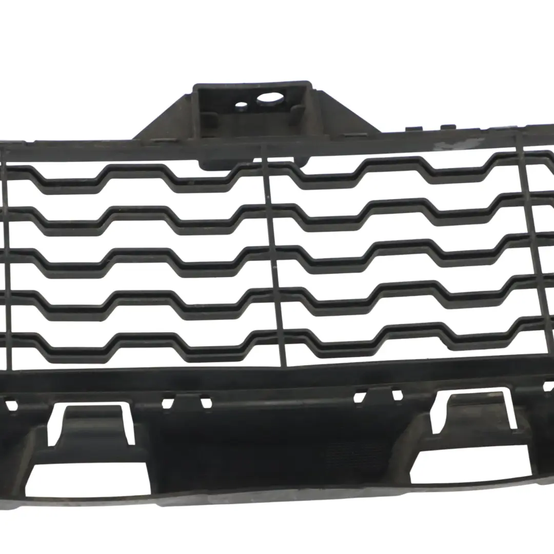 Parachoques Rejilla Delantera Rejilla Panel Inferior para Mercedes W204 con número de pieza 8057188 Mercedes W204 Parachoques Rejilla Delantera Rejilla Panel Inferior - SKU 8057188 - Número de pieza 8057188