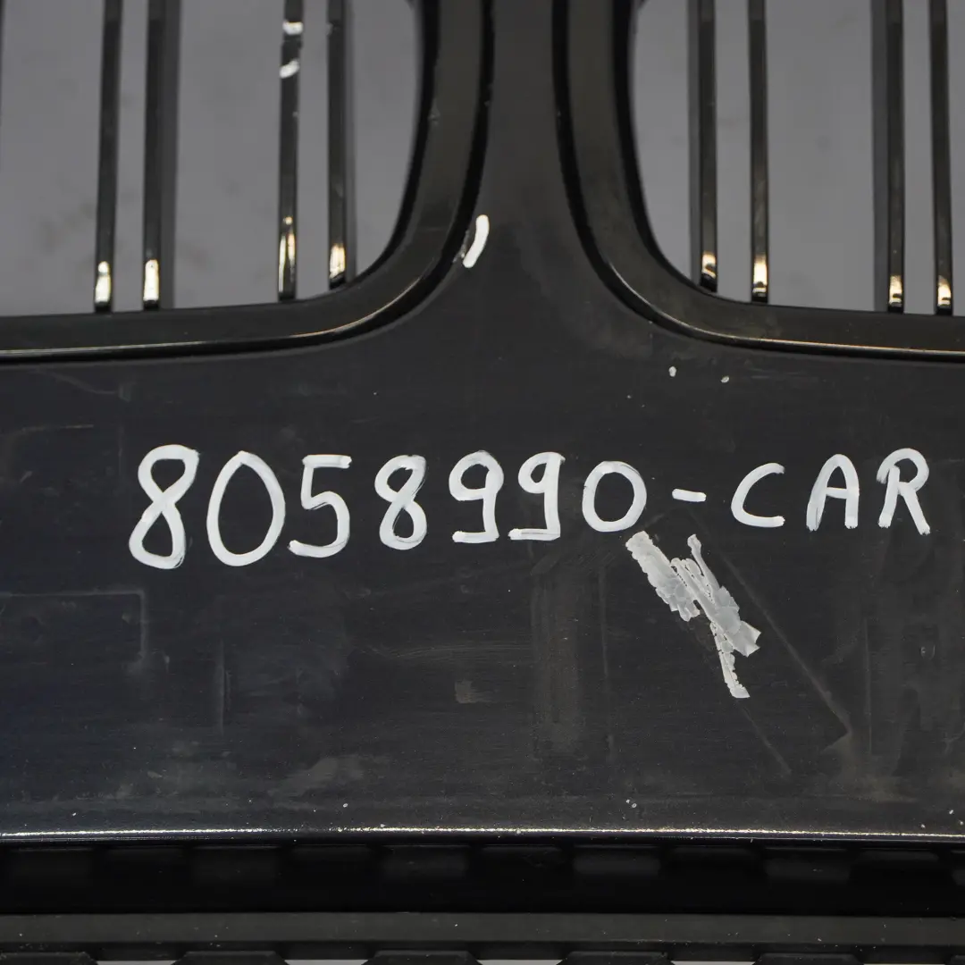 Zderzak Przedni M-Pakiet Carbon Black Czarny - 416 do BMW F10 F11 LCI o numerze 8058990 BMW F10 F11 LCI Zderzak Przedni M-Pakiet Carbon Black Czarny - 416 - SKU 8058990-CAR - Numer Części 8058990