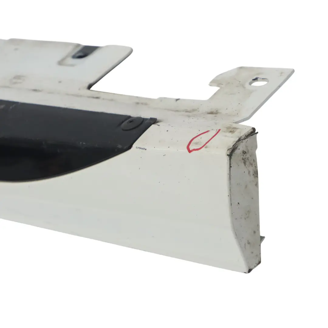 Listello sottoporta M Sport Gonna laterale sinistra Alpinweiss 3 - 300 per BMW F44 con numero di parte 8080945 BMW F44 Listello sottoporta M Sport Gonna laterale sinistra Alpinweiss 3 - 300 - SKU 8080945-AW - Numero di parte 8080945