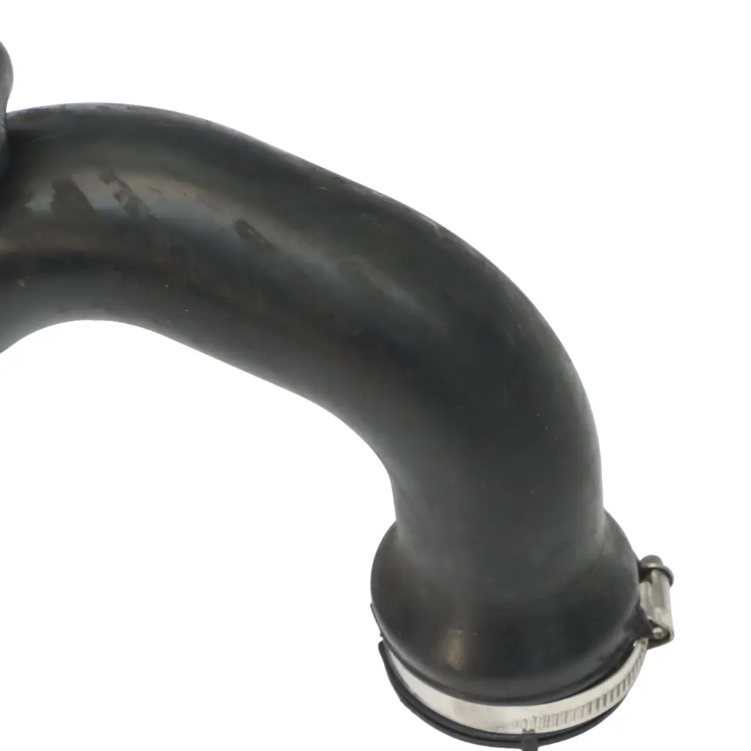 Tuyau flexible de conduite d'air de suralimentation Audi Q5 FY pour à propos du numéro de pièce 80A145673E Tuyau flexible de conduite d'air de suralimentation Audi Q5 FY - SKU 80A145673E - Numéro de pièce 80A145673E