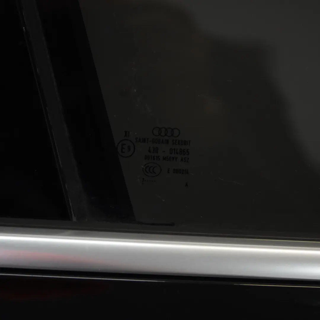 Drzwi Przednie Prawe Mythical Black Czarny Metalik - Y9T do Audi Q5 FY o numerze 80A831052H Audi Q5 FY Drzwi Przednie Prawe Mythical Black Czarny Metalik - Y9T - SKU 80A831052H-MYB - Numer Części 80A831052H