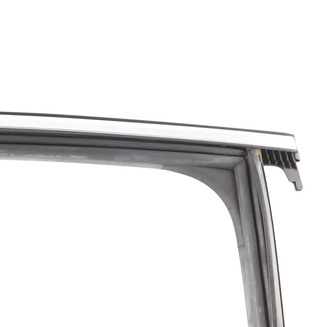Finestra Guida Guarnizione Porta Destra Telaio Guarnizione per Audi Q5 FY con numero di parte 80A839432A Audi Q5 FY Finestra Guida Guarnizione Porta Destra Telaio Guarnizione - SKU 80A839432A - Numero di parte 80A839432A