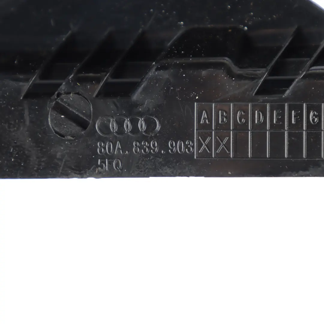 Hintere Tür C Säule Vertikale Zierleiste Links für Audi Q5 FY mit Teilenummer 80A839903 Audi Q5 FY Hintere Tür C Säule Vertikale Zierleiste Links - SKU 80A839903 - Teilenummer 80A839903