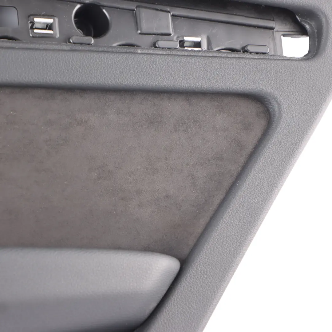 Pannello Porta Posteriore Destro Anima Nero per Audi Q5 FY con numero di parte 80A867304C Audi Q5 FY Pannello Porta Posteriore Destro Anima Nero - SKU 80A867304C - Numero di parte 80A867304C