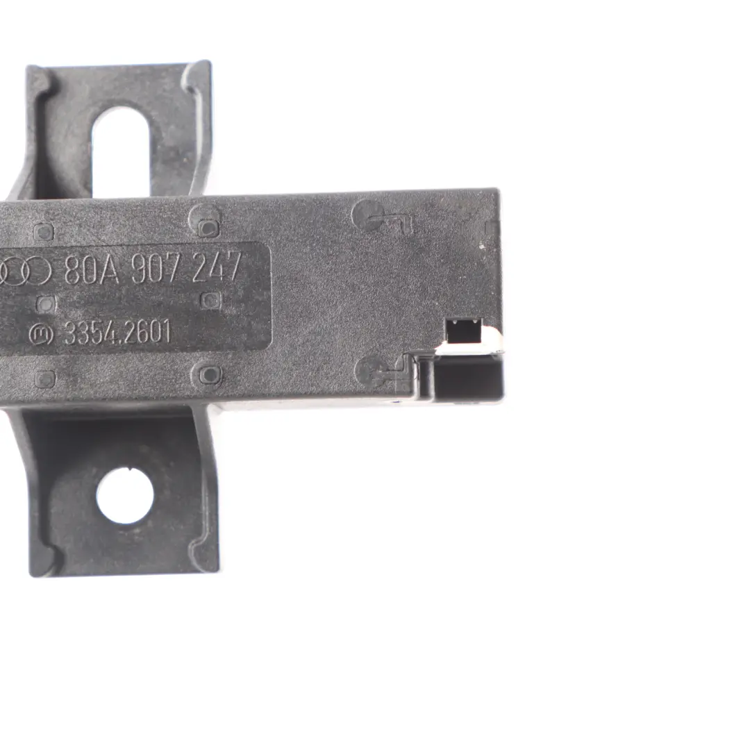 Keyless Entry Antenna Control Module to Audi SQ5 FY Line with Part number 80A907247 Audi SQ5 FY Line Keyless Entry Antenna Control Module - SKU 80A907247 - Part number 80A907247