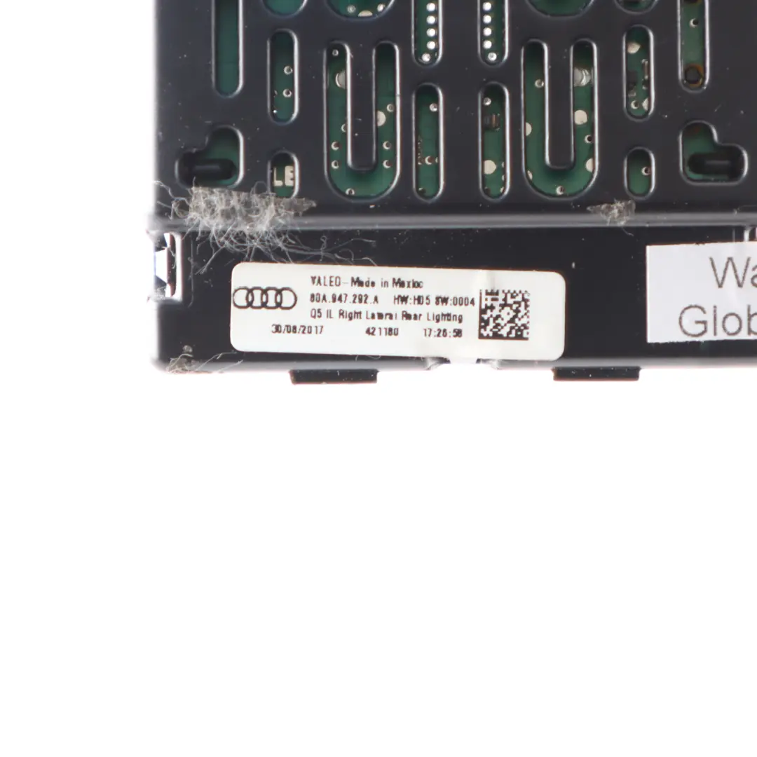 Audi SQ5 FY Interno Luce Di Lettura Posteriore LED Destra - SKU 80A947292A - Numero di parte 80A947292A