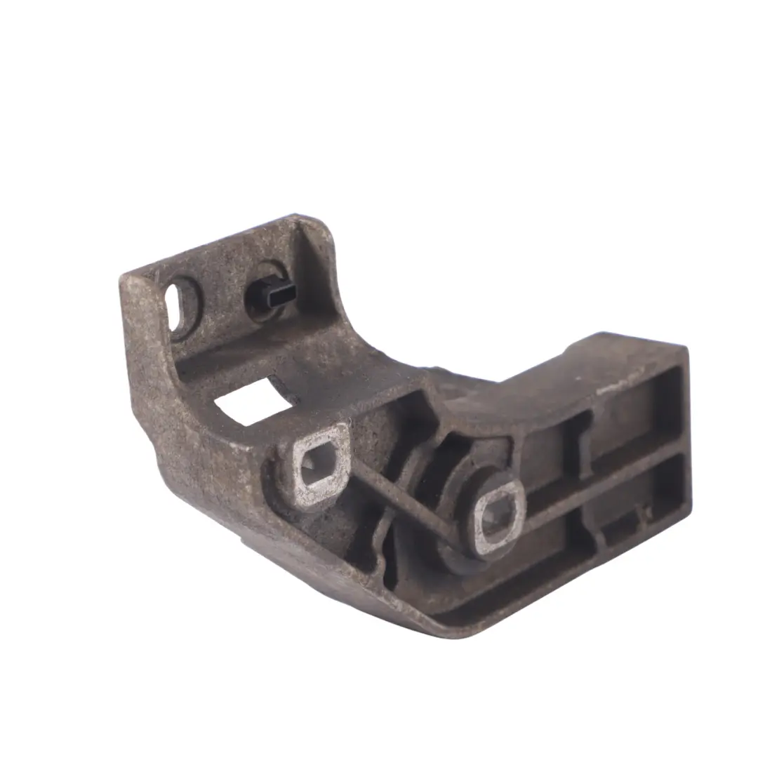 Primastrar X83 Soporte de montaje del motor izquierdo para Nissan con número de pieza 8200157461 Nissan Primastrar X83 Soporte de montaje del motor izquierdo - SKU 8200157461 - Número de pieza 8200157461