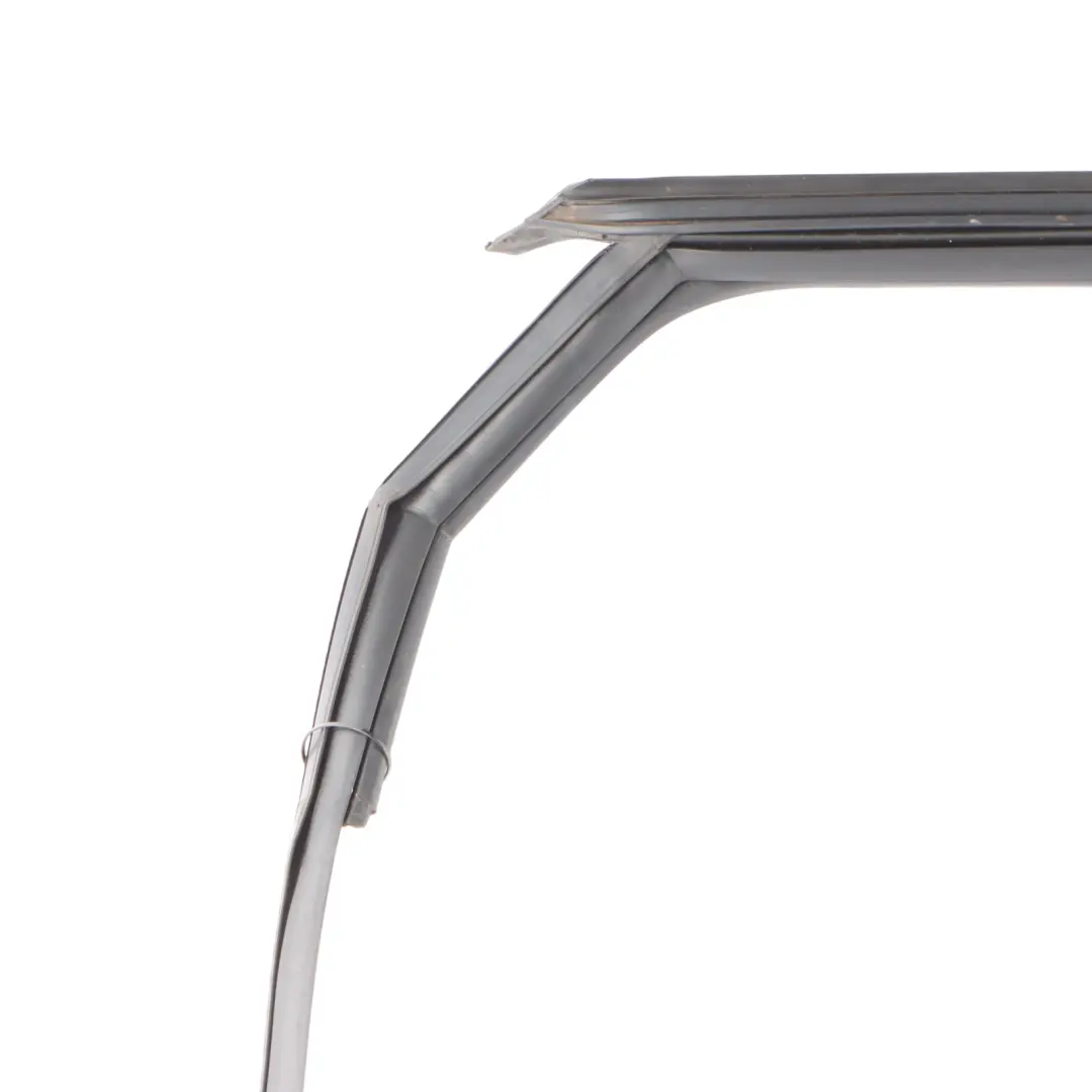 Audi RSQ3 F3 Joint Cadre Guide Vitre Porte Avant Droit - SKU 83F839432 - Numéro de pièce 83F839432
