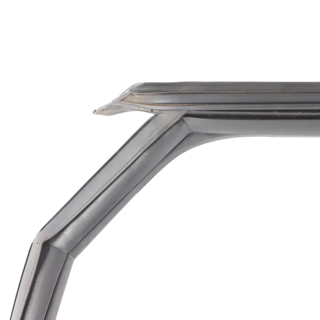 RSQ3 F3 Door Window Guide Seal Gasket Frame Front Right O/S to Audi with Part number 83F839432 Audi RSQ3 F3 Door Window Guide Seal Gasket Frame Front Right O/S - SKU 83F839432 - Part number 83F839432