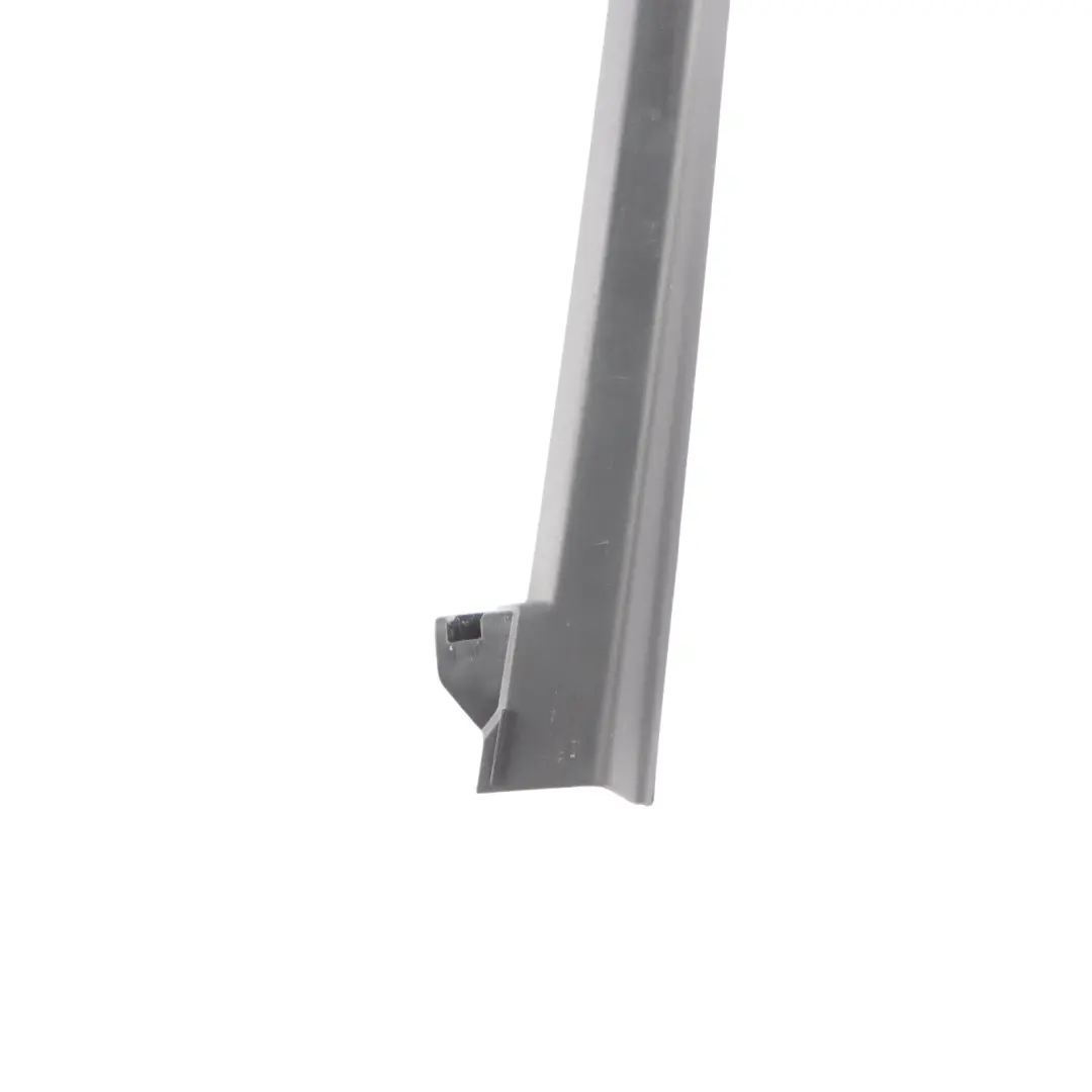 RSQ3 F3 Sportback Garniture Vitre Porte Avant Noir Droit 83F867609 pour Audi à propos du numéro de pièce 83F867610 Audi RSQ3 F3 Sportback Garniture Vitre Porte Avant Noir Droit 83F867609 - SKU 83F867610 - Numéro de pièce 83F867610