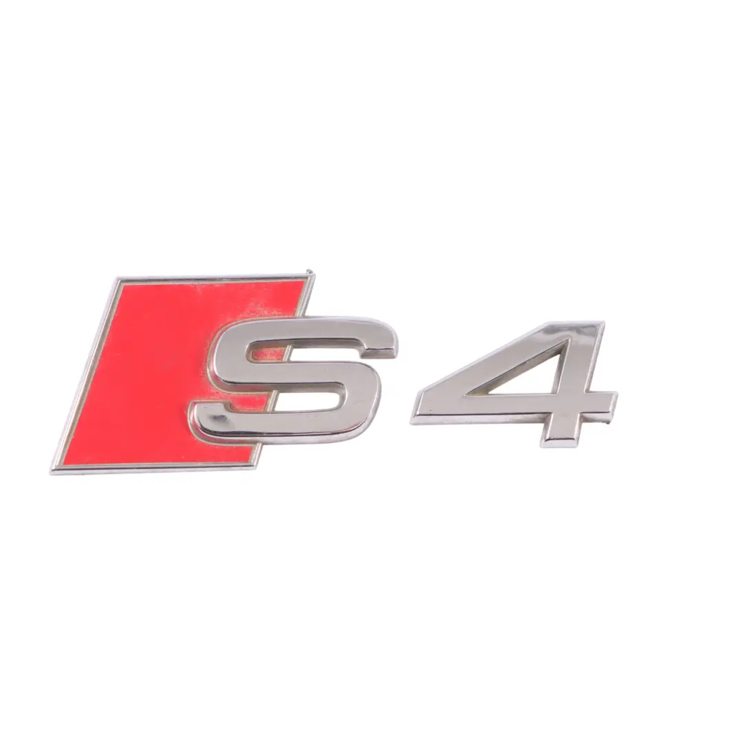 Emblemat Napis S4 Klapy Tylnej Bagażnika do Audi S4 B8 o numerze 8D0853737G Audi S4 B8 Emblemat Napis S4 Klapy Tylnej Bagażnika - SKU 8D0853737G - Numer Części 8D0853737G