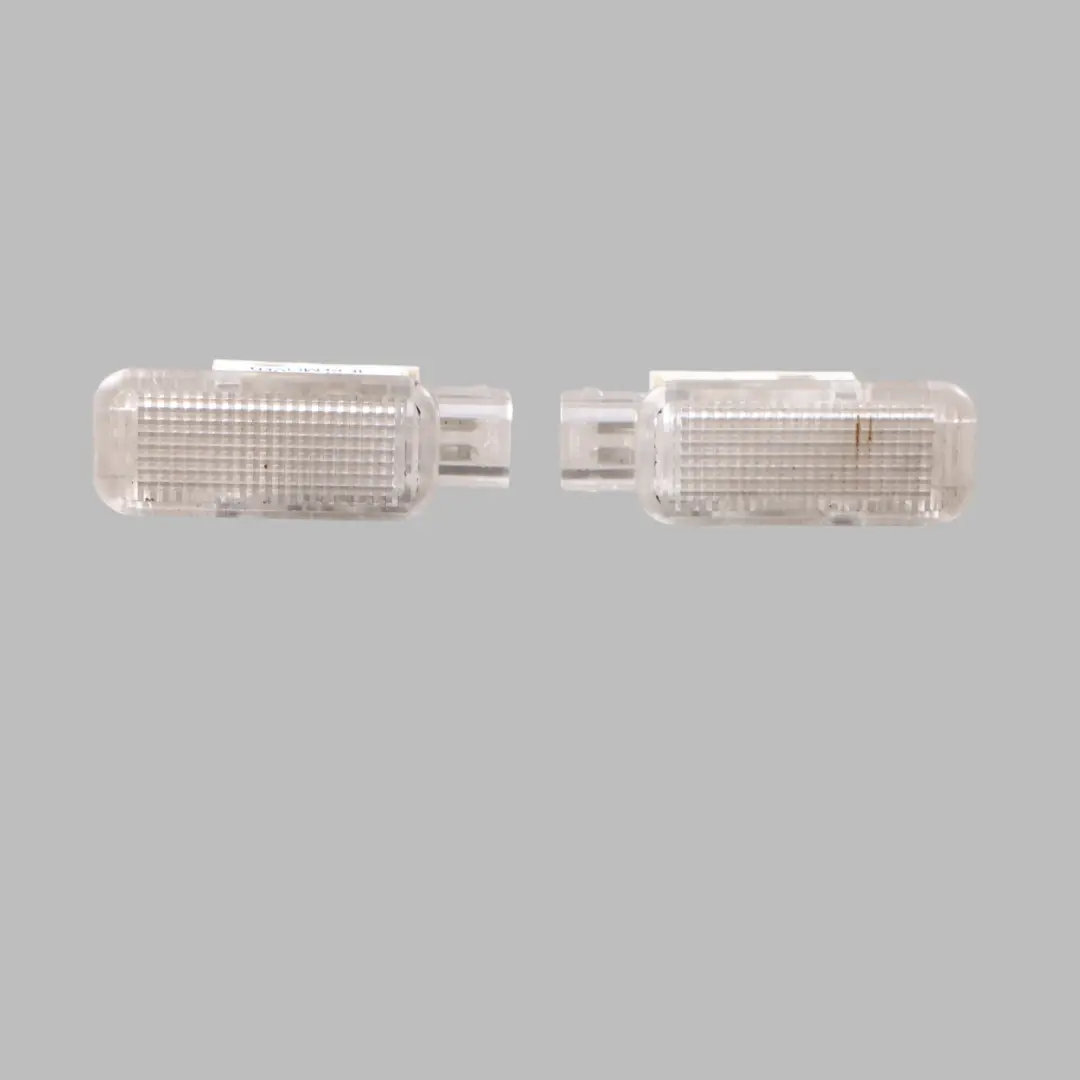 Set Di Luci Di Cortesia Interne Per Il Vano Piedi per Audi A6 C6 con numero di parte 8D0947415 Audi A6 C6 Set Di Luci Di Cortesia Interne Per Il Vano Piedi - SKU 8D0947415 - Numero di parte 8D0947415