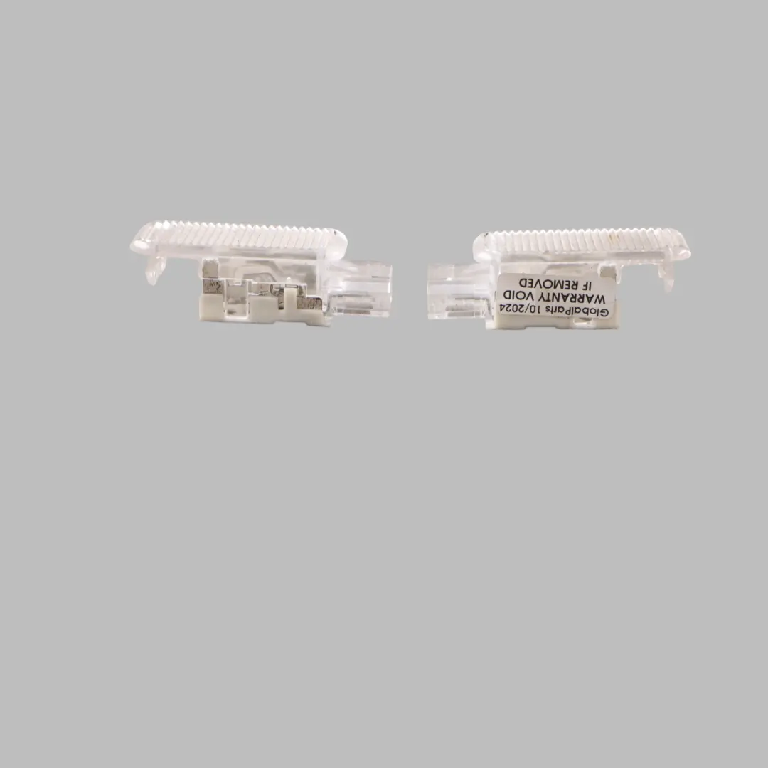 Lampka Oświetlenia Kabiny Wnętrza do Audi A6 C6 o numerze 8D0947415 Audi A6 C6 Lampka Oświetlenia Kabiny Wnętrza - SKU 8D0947415 - Numer Części 8D0947415