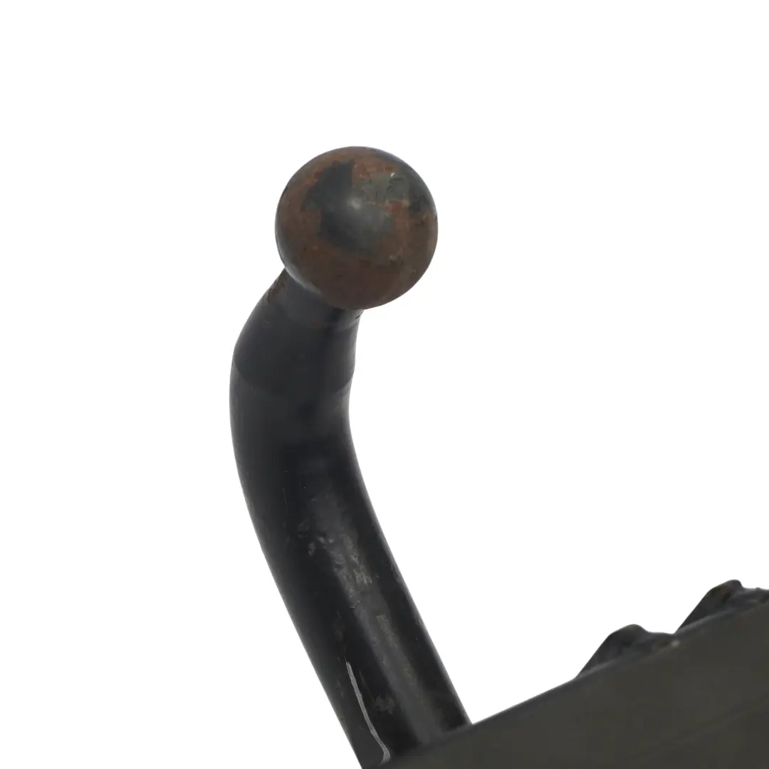 Gancio Di Traino per Audi A4 B7 con numero di parte 8E0092155E Audi A4 B7 Gancio Di Traino - SKU 8E0092155E-1 - Numero di parte 8E0092155E