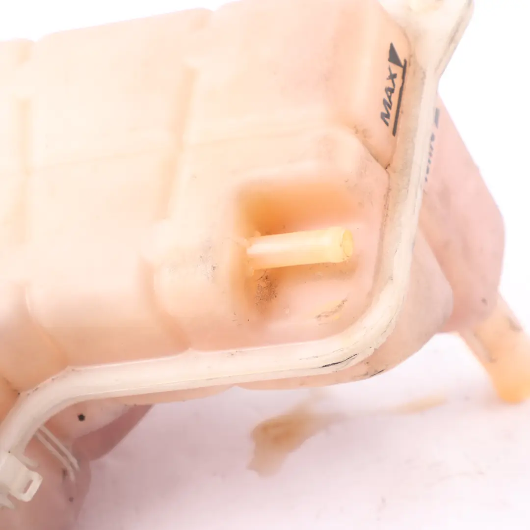 Coolant Water Reservoir Overflow Expansion Tank Bottle to Audi A4 B7 with Part number 8E0121405A Audi A4 B7 Coolant Water Reservoir Overflow Expansion Tank Bottle - SKU 8E0121405A - Part number 8E0121405A