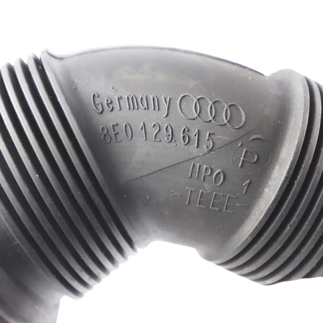  Tuyau D'Admission D'Air Audi A4 B7 3.0 TDI BKN Amortisseur Pulsations - SKU 8E0129615P - Numéro de pièce 8E0129615P