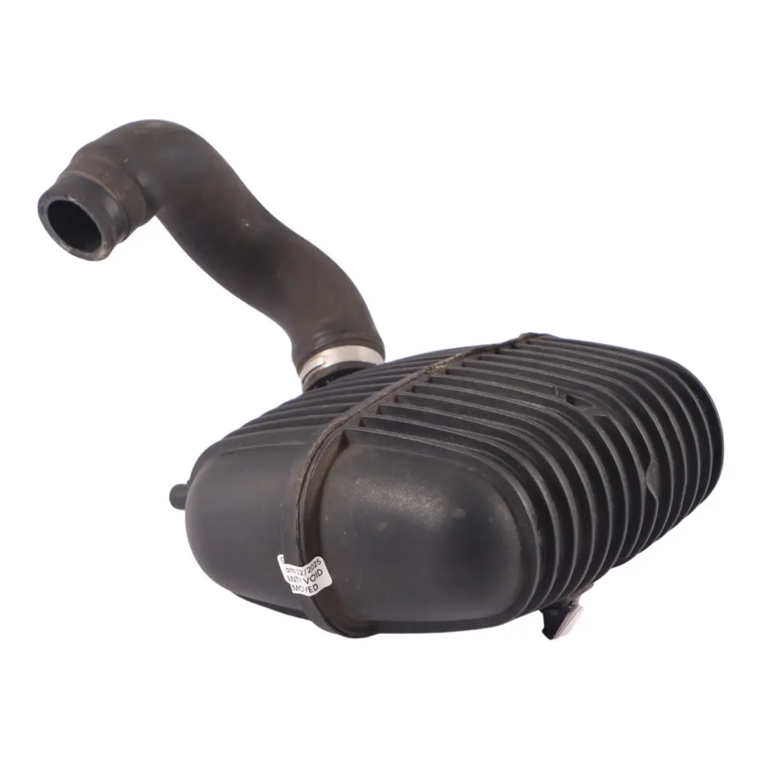 Amortiguador pulsacion intercooler para Audi A4 B7 A6 C6 2.0 TDI Diesel con número de pieza 8E0129955B Audi A4 B7 A6 C6 2.0 TDI Diesel Amortiguador pulsacion intercooler - SKU 8E0129955B - Número de pieza 8E0129955B