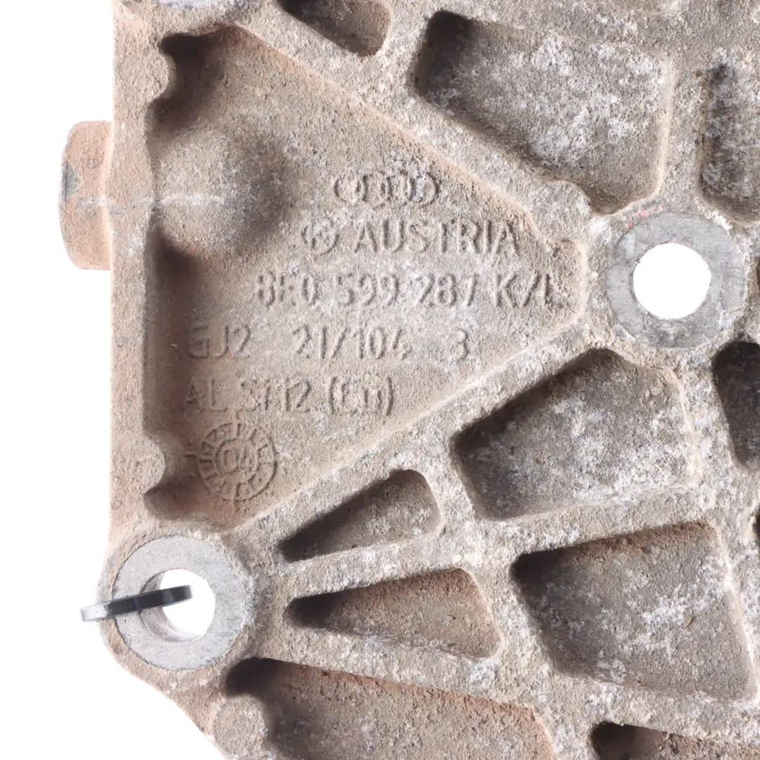 Audi A4 B7 Quattro Uchwyt Mocowania Dyferencjały Dyfra Tył - SKU 8E0599287L - Numer Części 8E0599287L