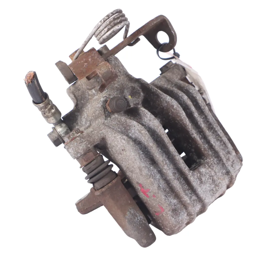 Audi A4 B7 Supporto alloggiamento pinza freno posteriore sinistro - SKU 8E0615423G - Numero di parte 8E0615423G