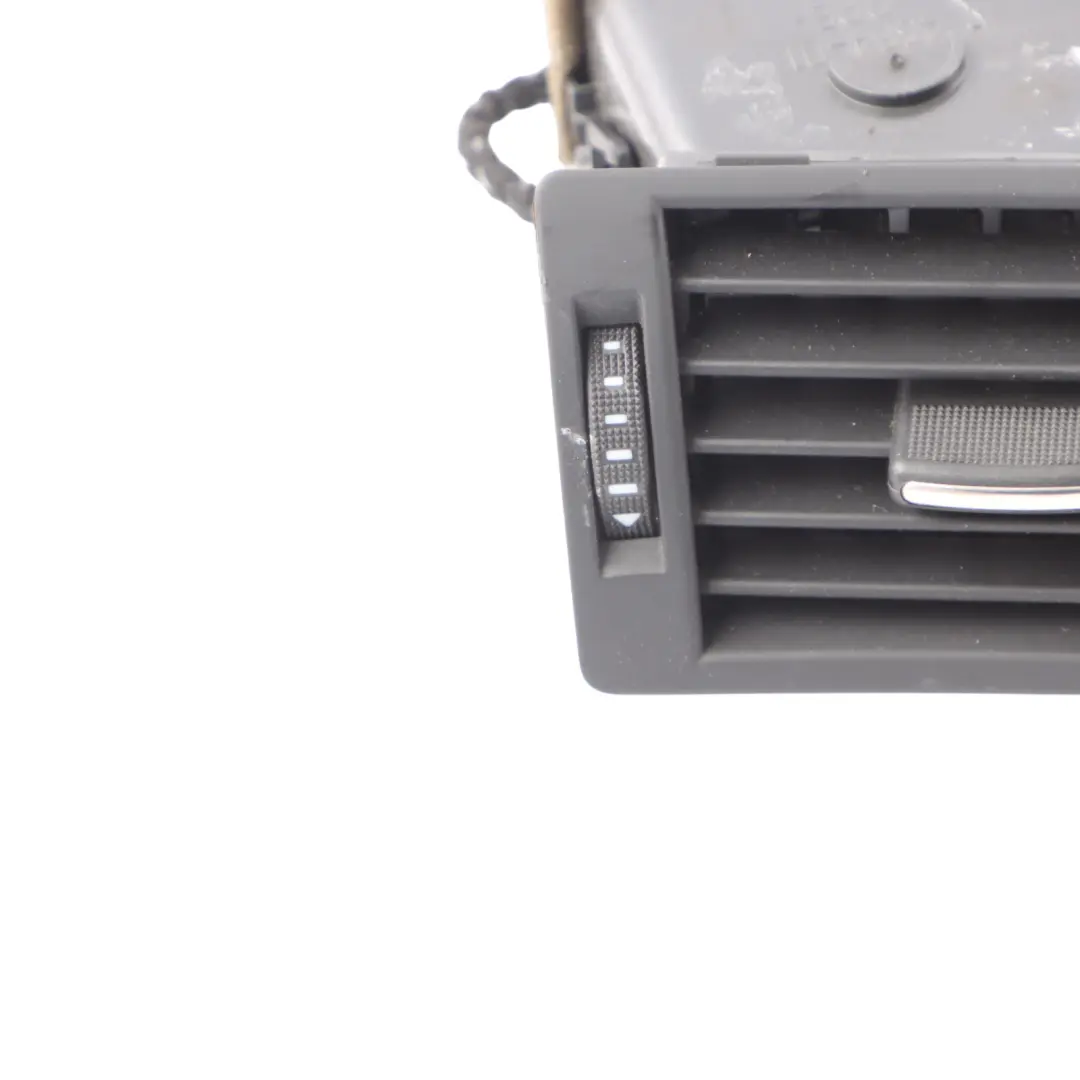 Grille De Tableau De Bord Avant Droite Modèle pour Audi A4 B6 B7 à propos du numéro de pièce 8E0820902F Audi A4 B6 B7 Grille De Tableau De Bord Avant Droite Modèle - SKU 8E0820902F - Numéro de pièce 8E0820902F