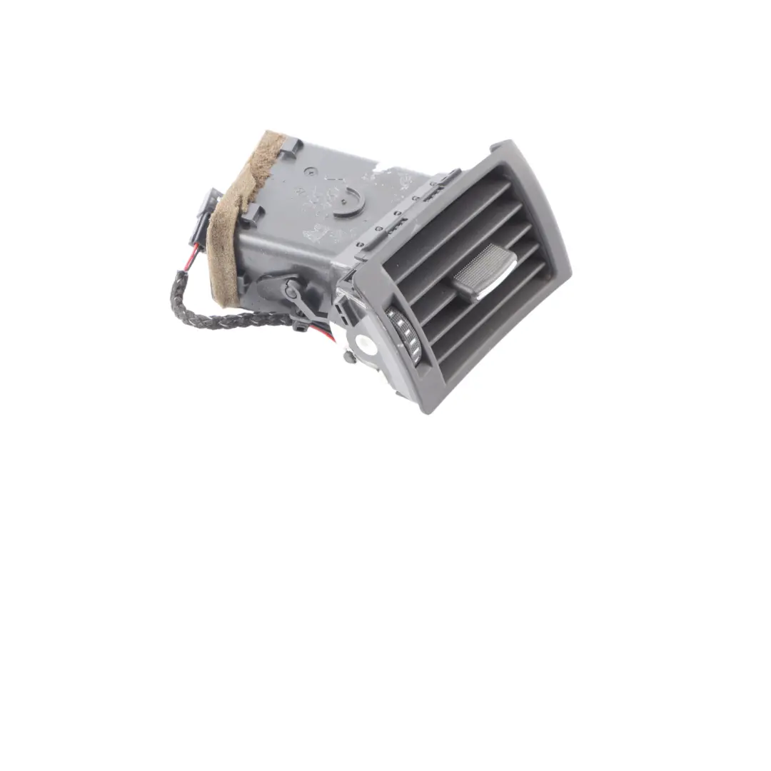 Frischluft Front Armaturenbrett Dash Kühlergrill Rechts für Audi A4 B6 B7 mit Teilenummer 8E0820902F Audi A4 B6 B7 Frischluft Front Armaturenbrett Dash Kühlergrill Rechts - SKU 8E0820902F - Teilenummer 8E0820902F