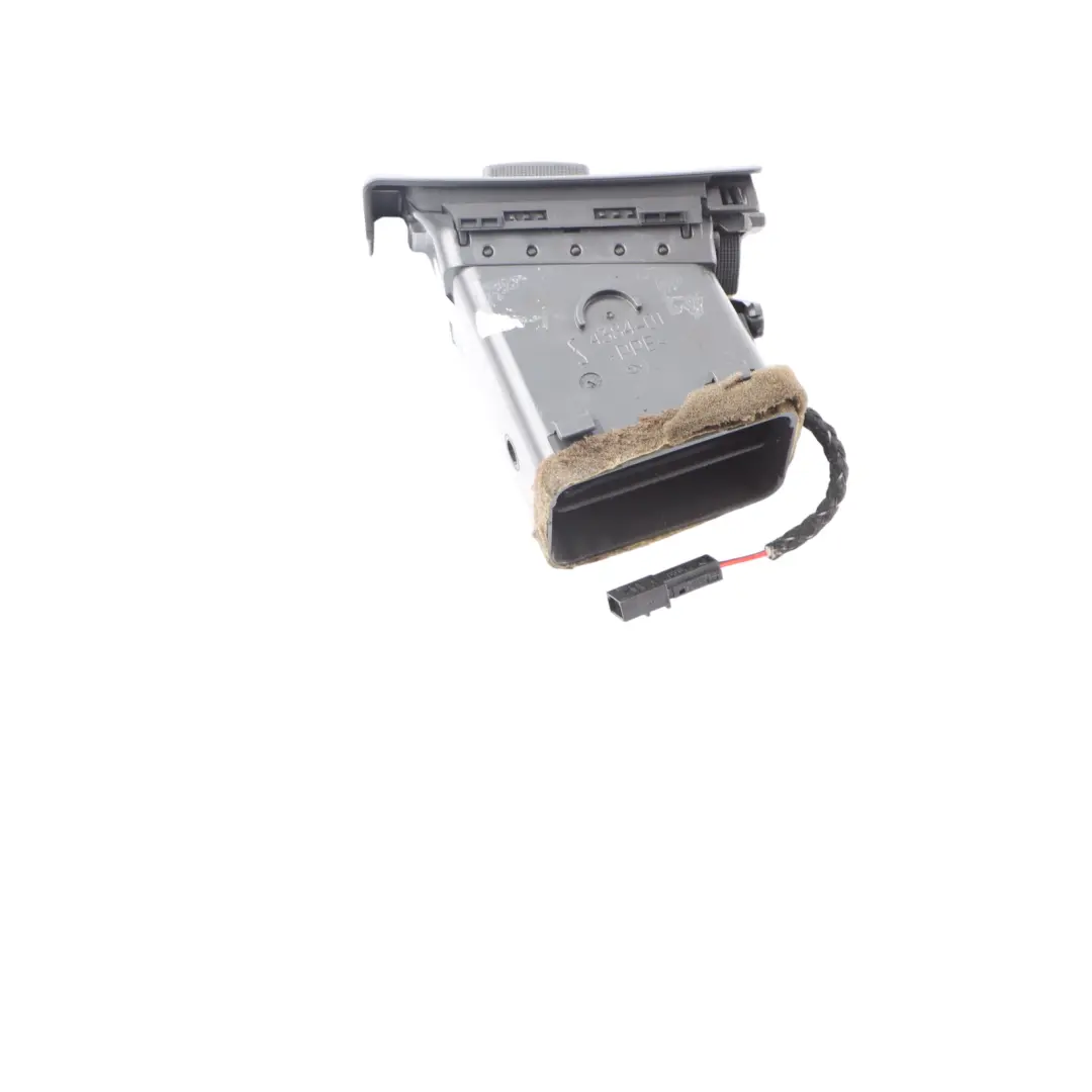 Frischluft Front Armaturenbrett Dash Kühlergrill Rechts für Audi A4 B6 B7 mit Teilenummer 8E0820902F Audi A4 B6 B7 Frischluft Front Armaturenbrett Dash Kühlergrill Rechts - SKU 8E0820902F - Teilenummer 8E0820902F