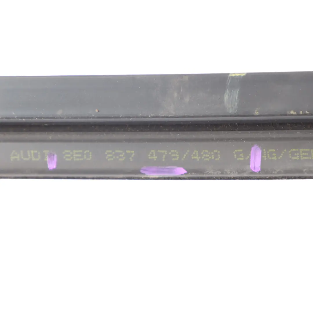 Audi RS4 S4 A4 B7 Joint De Vitre De Porte Avant Gauche Rail Intérieur - SKU 8E0837479G - Numéro de pièce 8E0837479G