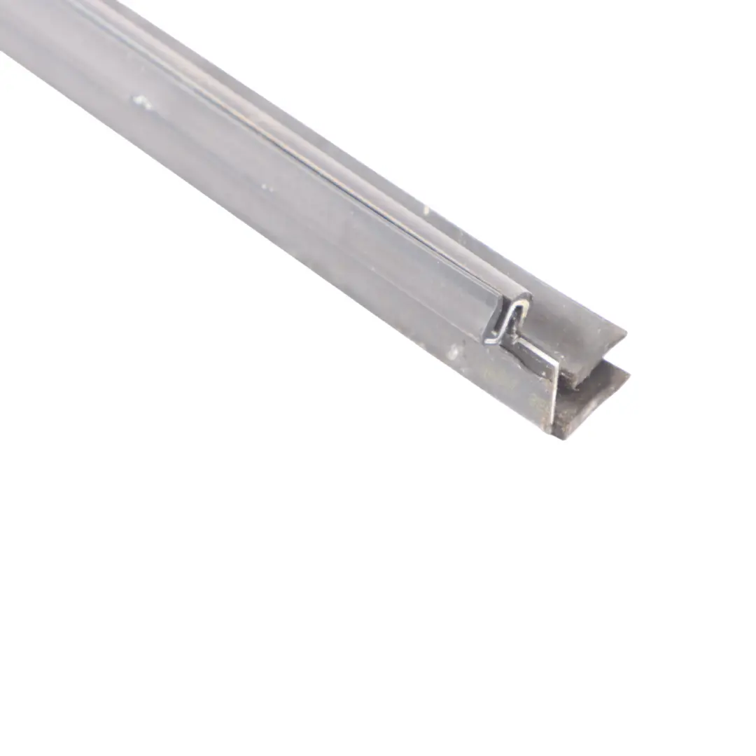 Joint De Vitre De Porte Avant Gauche Rail Intérieur pour Audi RS4 S4 A4 B7 à propos du numéro de pièce 8E0837479G Audi RS4 S4 A4 B7 Joint De Vitre De Porte Avant Gauche Rail Intérieur - SKU 8E0837479G - Numéro de pièce 8E0837479G