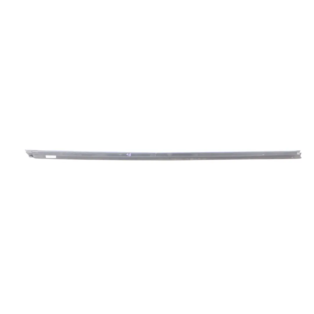 Audi RS4 S4 A4 B7 Joint De Vitre De Porte Avant Gauche Rail Intérieur - SKU 8E0837479G - Numéro de pièce 8E0837479G