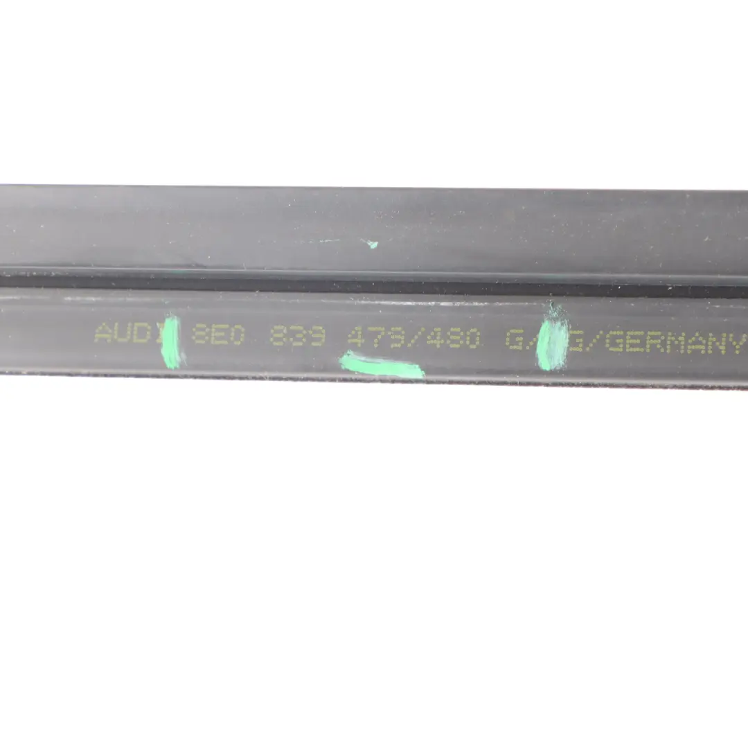 Audi A3 8P Joint Seuil Intérieur Porte Arrière Gauche Côté Conducteur - SKU 8E0839479G - Numéro de pièce 8E0839479G